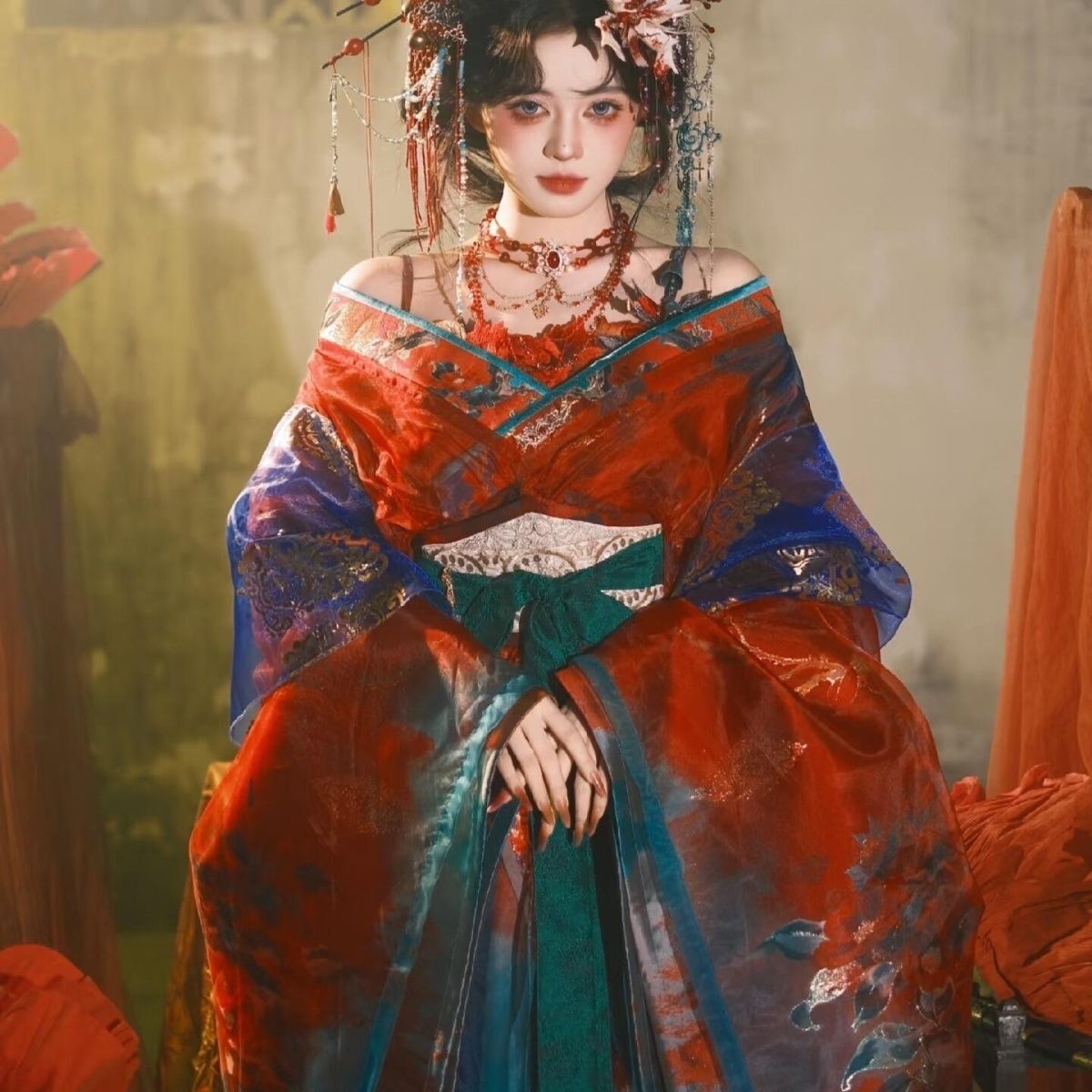 Embroidery Uniform - Schwarz-blaues besticktes Hanfu für Damen –