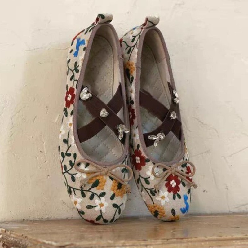 Stickerei Blume Ballerinas Fra – Embroidery Flower Bewertung und Preis