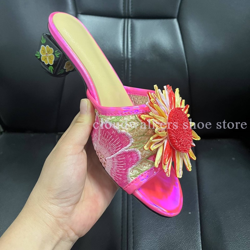 Schillernde bestickte Oberseit – Embroidery Flower Bewertung und Preis