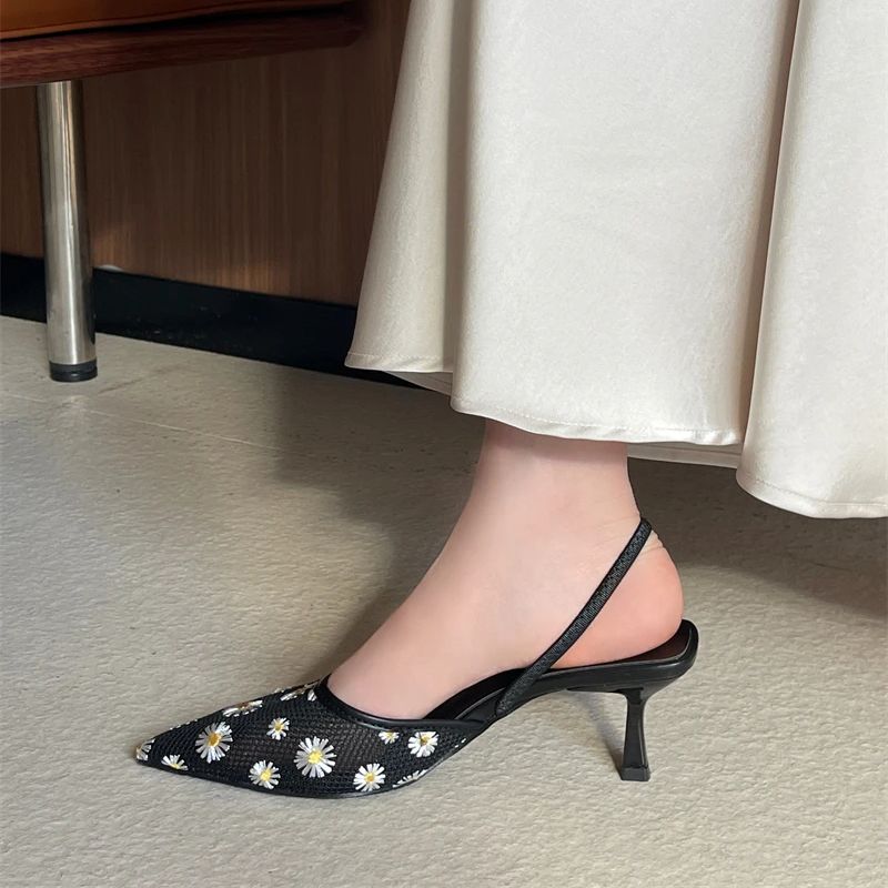 Burgund Heels Schwarz Spitz Sl – Embroidery Flower Bewertung und Preis