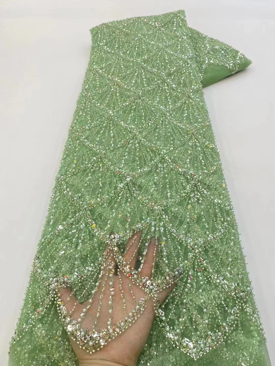 Afrikanischer Tüll-Spitzenstof – Embroidery Net Fabric Bewertung und Preis