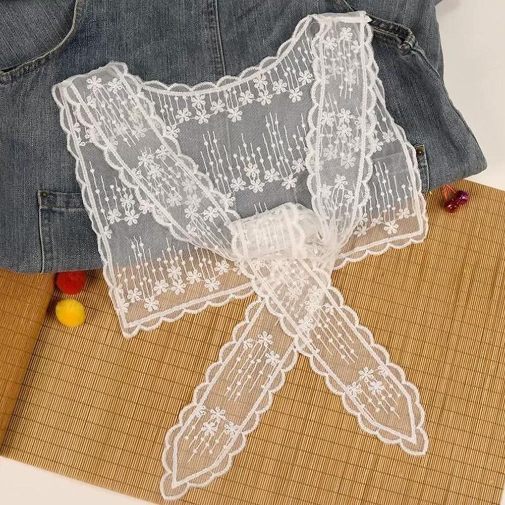Französischer Spitzen-Schal fü – Embroidery Uniform Bewertung und Preis