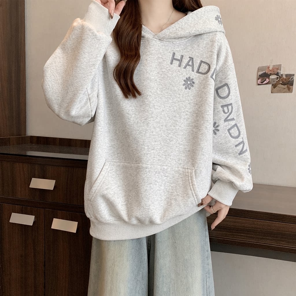 Einfarbiger Damen-Hoodie Modis – Embroidery Letter N Bewertung und Preis